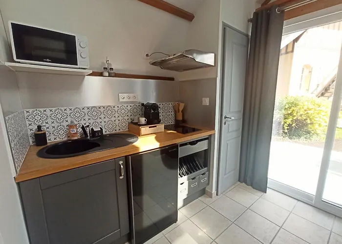 Le Des Falaises Guest house 3*